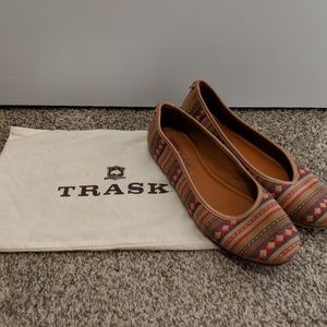 Trask Flats size 8
